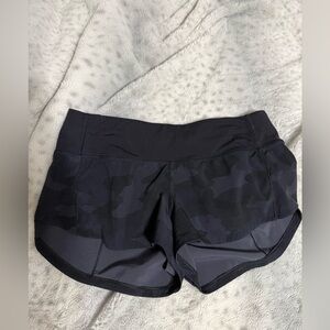 Lululemon Camo Speed ups